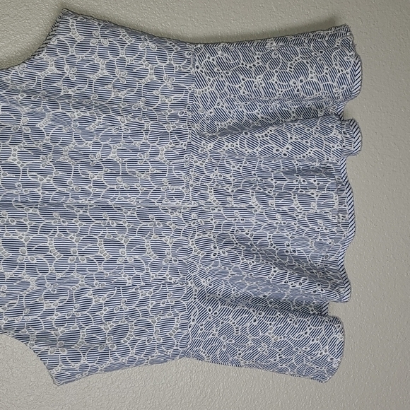 HD in Paris from Anthropologie Pia Eyelet Sleeveless Top - Picture 7 of 8